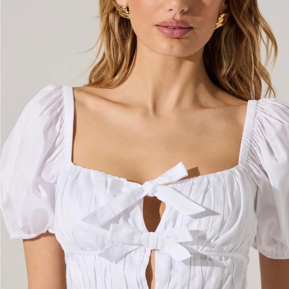 Astr White Peplum Puff Sleeve Tie-Front Blouse - Picture 3 of 8